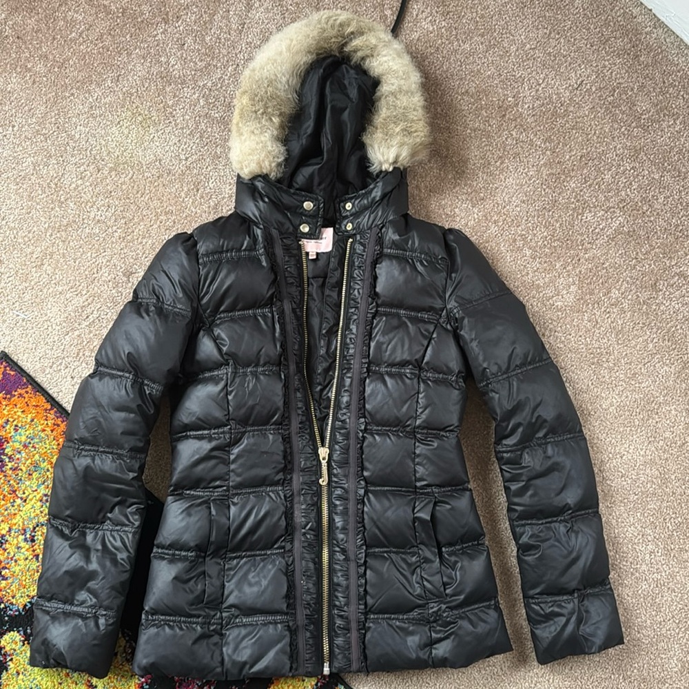 Juicy Couture small women's coat. Puffer down feathers fur